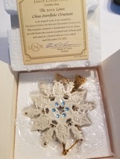 Lenox 2002 Swarovski Gemmed Snowflake 24 kt Ornament MINT IN BOX with COA picture