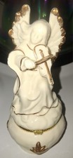 💥💥Vintage Porcelain Angel Hinged Trinket Box with Gold Trim 6.5”💥💥 picture