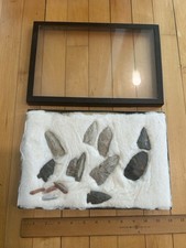 Antique Native American Indian Stone Artifact  Arrow Head Lot of 10 + 4 Flakes picture