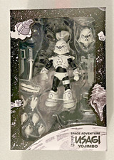 Space Adventure Usagi Yojimbo B&W 7