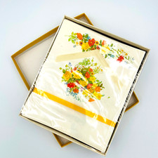 VTG (1970s/early 80s) Hallmark Boxed Letter Stationery (24 sheets) Floral picture