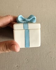 LIMOGES  France Piotet Limoges White & BlueJewelry Trinket Box ,Bow- Rare picture