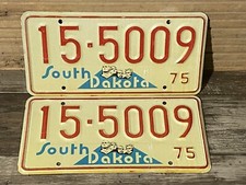 Unused Pair- 1975 South Dakota License Plates Mount Rushmore Butte CO- 15 5009 picture