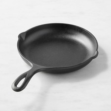 Lodge Cast Iron Chef Collection Skillet, Pre-seasoned - 8 In picture