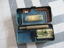 Vintage Auto Strop Razor with Case Display Only picture