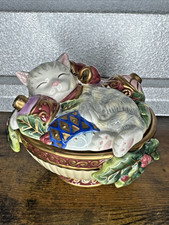 Vintage Fitz & Floyd Christmas Kristmas Kitty Cat Porcelain Lidded Box Dish Bowl picture