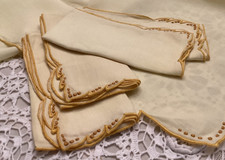 5 PC Vintage Madeira Yellow Gold 42” Tablecloth & Napkins Embroidered DOTS Scall picture