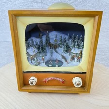 Roman Inc. Retro Rotating Musical Christmas Diorama/TV - Tested picture