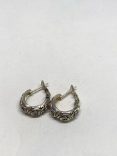 5g 925 STERLING SILVER FLORAL FLOWER ACCENTS FINE JEWELRY HOOP EARRINGS STAMPED picture