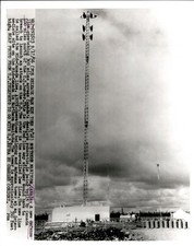 LG914 1956 UP Wire Photo NORTHERN MANITOBA CANADA NEW DEFENSE LINE ANTENNA TOWER picture