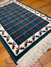 Vintage Green Plaid Christmas Mistletoe Accent Rug Fringed Ends 23 x 43 In picture