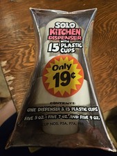 Vintage 1972 Sealed Solo Cups Wall Dispenser NOS Original Box & 15 Cups picture