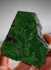 Rich Green Uvarovite Garnet – Premium Specimen picture