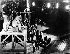 Ernst Lubitsch 28.01.1892 Director actor filming in a studio in Ho- Old Photo picture