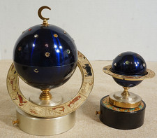 Vtg 1960s Space Age Musical Zodiac Cigarette Dispenser & Lighter Set - AS IS picture
