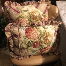 2-Waverly Madeline Floral  Striped Ruffle Pillows Square Oblong Set picture