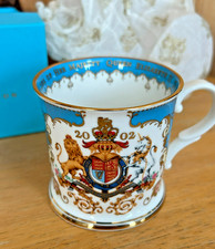 Royal Collection Queen Elizabeth II Golden Jubilee 2002 Fine Bone China picture