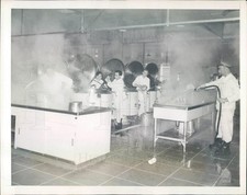1943 Press Photo Cleveland OH Crile Gen Hospital Lakeside Ward Kitchen picture