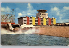 Hovercraft And Clarence Pier, Southsea, England Postcard picture