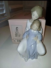 Lladro NAO A Moment with Mommy 1429 Porcelain Figurine in Original Box picture