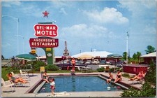 Vintage BEEBE, Arkansas Postcard BEL-MAR MOTEL Pool Scene - c1950s Cars - Unused picture