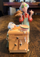 Hallmark 2006 Maxine Bakes Ornament Rare Limited John Wagner Sound picture