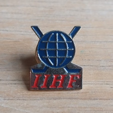 IIHF International Ice Hockey Federation Old Logo Pin Vintage Retro World Junior picture