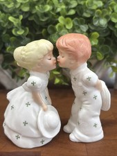 Schmid Vtg Irish Boy Lad & Girl Lassie Figures Kissing NOS 4” Japan Handpainted picture