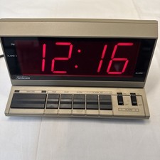 Sunbeam Electric Digital LED Dual Alarm Clock with Snooze #887-36 Model WE38 picture