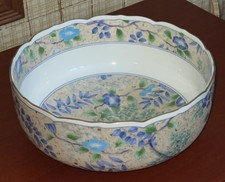 Maebata Kozan-Gama Hana Ginsai Serving Bowl Japanese Porcelain Back Mark 7.5” picture