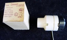 Vintage Leviton Porcelain Socket Pull Chain ~ 3 Way Switch ~ in Original Box picture