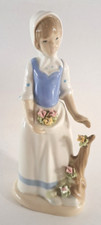 Vintage Torralba Porcelain Girl Holding Flowers Figurine Handmade Spain 8