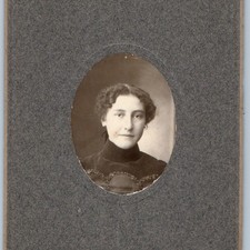 c1900s Cute Young Woman Curly Hair Edwardian Victorian Fashion Portrait Photo picture