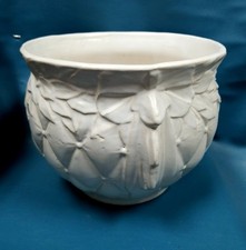 VTG McCoy Pottery Cream Tierra Cushion Diamond Quilt + Leaf Jardiniere Pot Plant picture