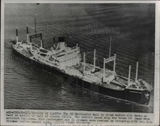 1956 Press Photo The SS Washington Mail before it broke in half - nee32663 picture