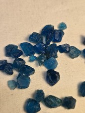 500 Ct Natural Raw Blue Color Neon Apatite Rough Loose Gemstone For Jewelry picture
