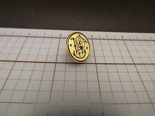 SMITH AND WESSON FIREARMS LOGO QUALITY MADE LAPEL HAT PIN ENAMEL BRAND NEW picture