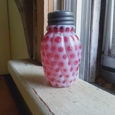 1888 HOBBS #326 WINDOWS CRANBERRY SWIRL OPALESCENT SALT SHAKER WITH LID picture