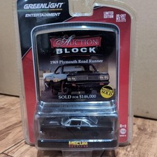 Greenlight 1/64 1969 Plymouth Road Runner MECUM Unopened picture