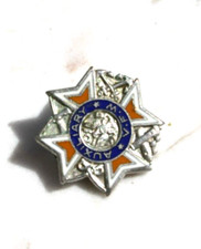 Vintage V.F.W. VFW AUXILIARY Metal Lapel PIN picture