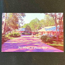Broadwater Beach Hotel Biloxi MS Unposted Divided Back 5.5x3.5 Post Card picture