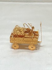 GORGEOUS: Danbury Mint 2001 Yuletide Wagon Ornament. Last One. picture
