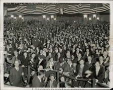 1932 Press Photo Crowd attending a Democratic Rally in New York - neny28407 picture