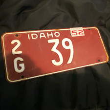 Vintage 1952 Idaho License Plate with 1952 Tab, Number 2G 39 picture