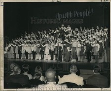 1968 Press Photo The UP With People cast at New Orleans Municipal Auditorium picture