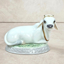 Lladro Sacred Cow Porcelain Figurine White Hindu Hinduems Home Room Temple Altar picture
