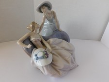 STUNNING RARE LLADRO SPAIN FIGURINE #5486 DEBUTANTES - TWO LADIES - MINT picture