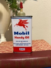 VINTAGE MOBIL PEGASUS 4oz Handy Oil Oiler Can w/ Flying Pegasus Advertising picture