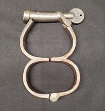 Vintage Hiatt Figure 8 Rigid Handcuffs (Darby Pattern) With Key British Made picture
