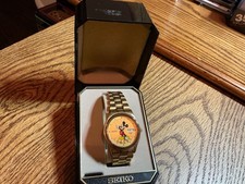 Vintage Seiko Men’s Mickey Mouse Watch Sunburst Gold Tone Quartz Watch picture